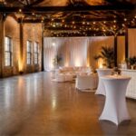 Eventlocation mit Stehtischen und Lichterketten – Referenz Northern Events